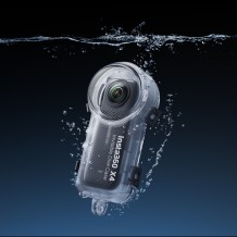 Insta360 X4 隱形潛水殼